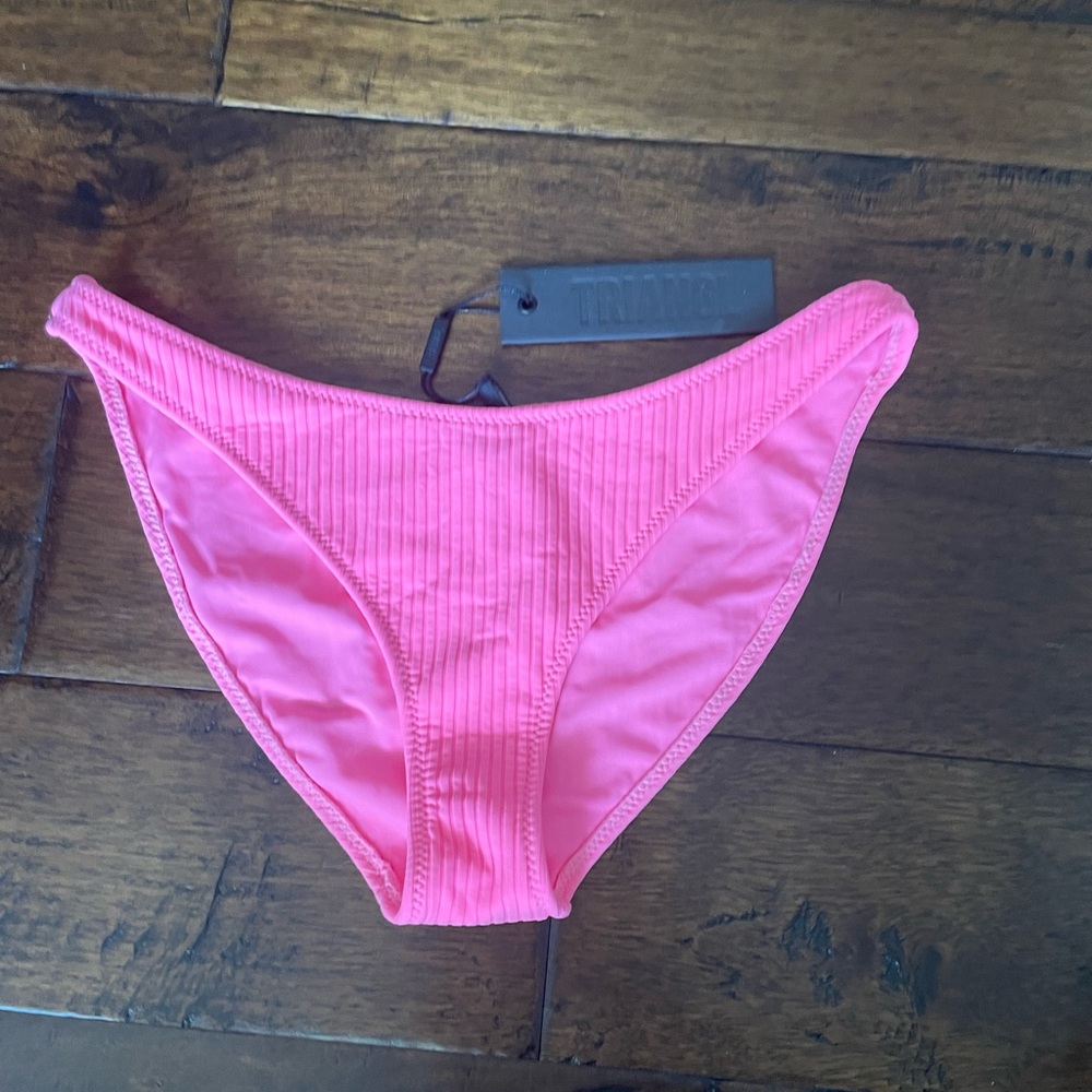 TRIANGL SWIMWEAR PIPA NORMAL DANDY CANDY! (Size Medium)